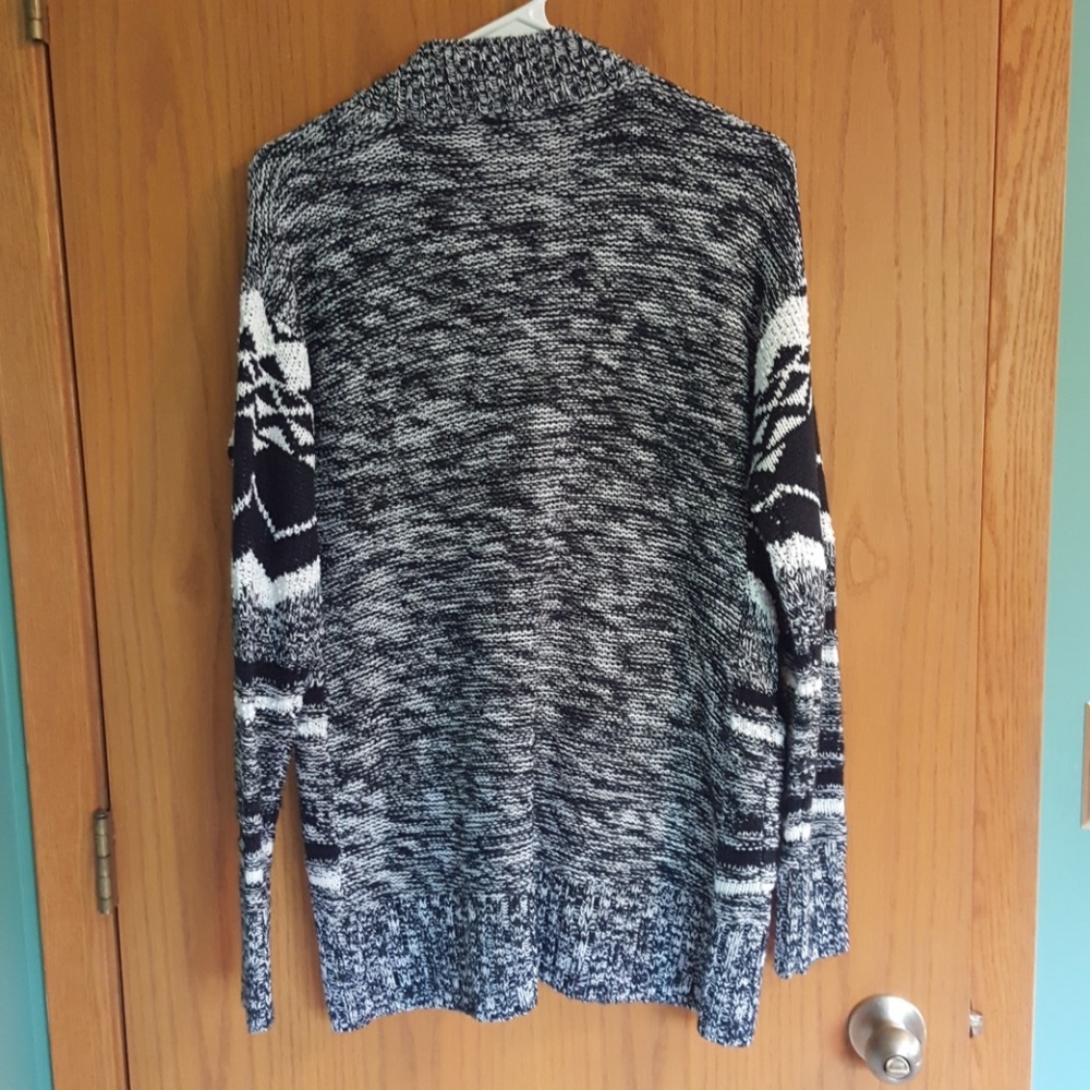 Sweater - Picture 2 of 2